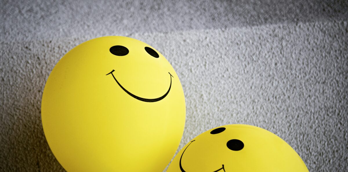 Smiley face balloon